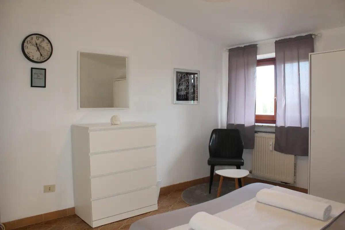 Spazioso Appartamento Castel di Leva Luaran gambar