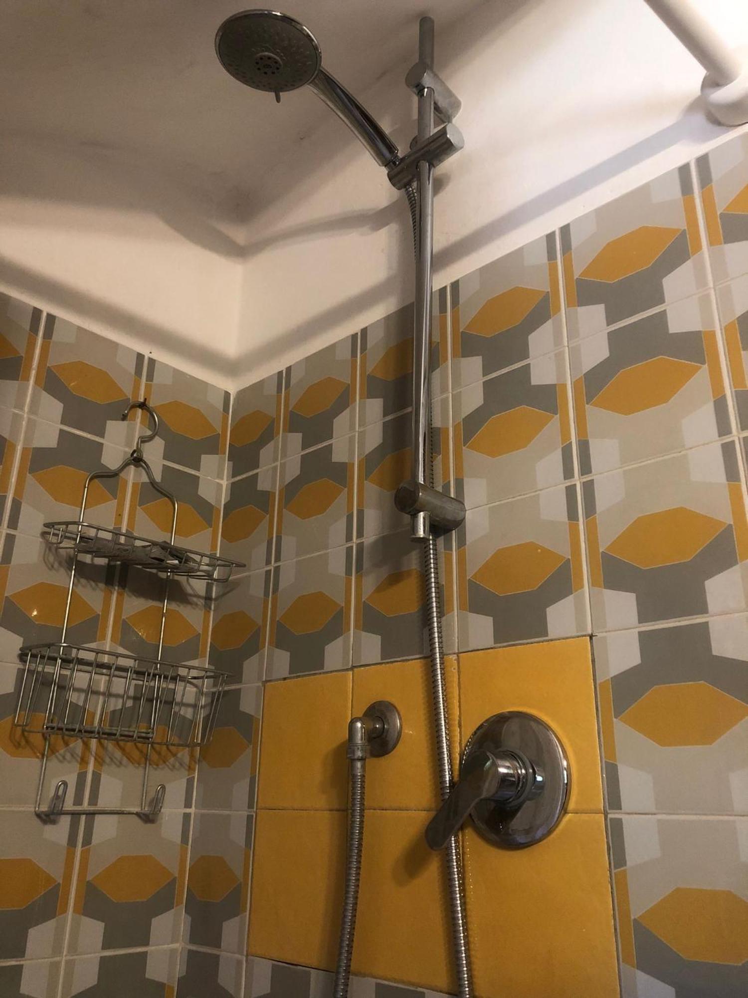 Spazioso Appartamento Castel di Leva Luaran gambar